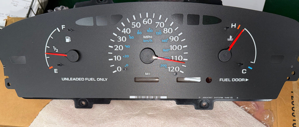 NOS 95-99 DODGE NEON GAGUE CLUSTER W/O TACH. 120MPH