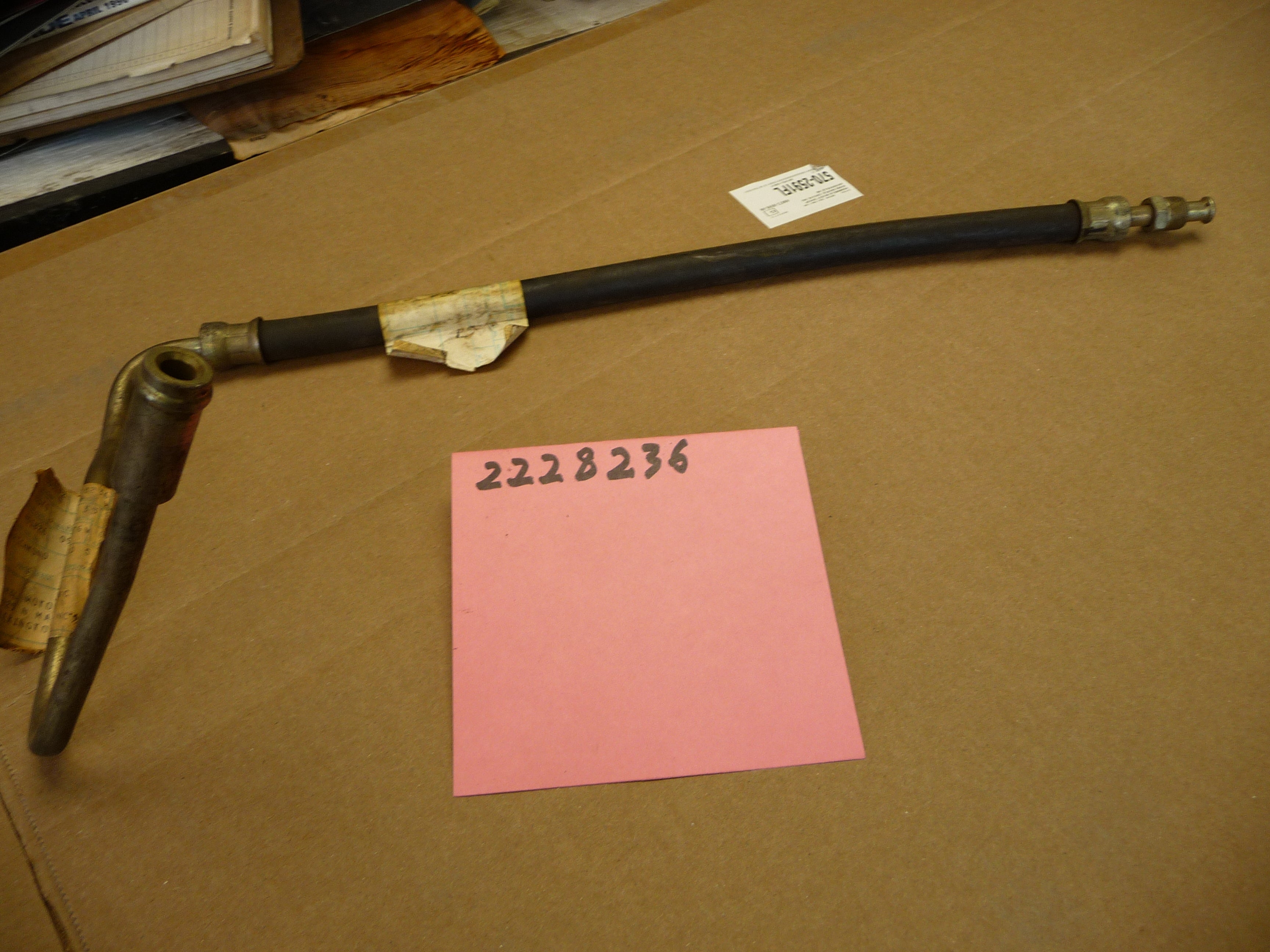 Power steering hose, return, cylinder to control valve, 6-man cab, after serial No. 1315000 except D400, D-S, 500, 600, 700, 800, 1963-1968