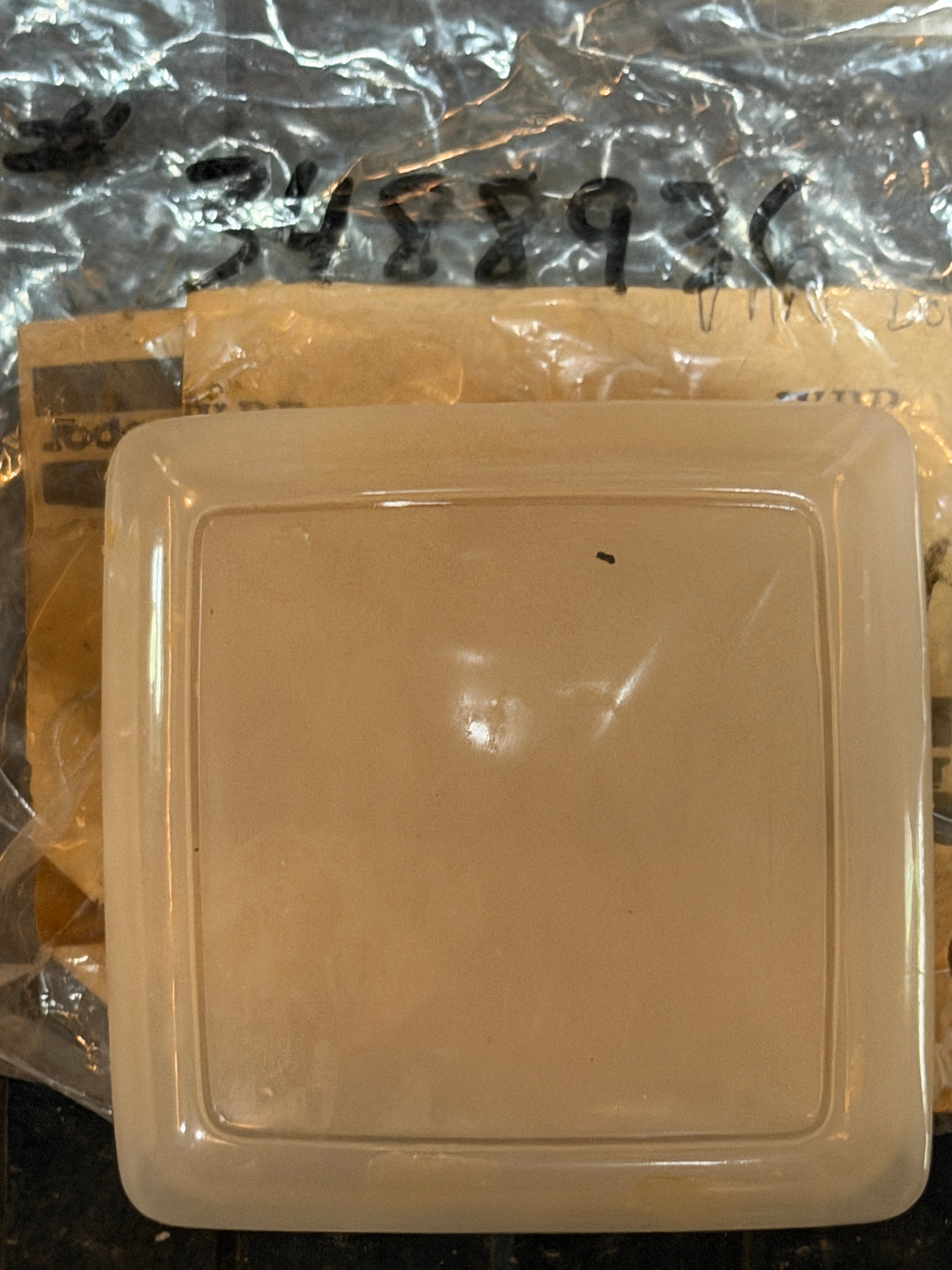 3488936 van dome light lens, NOS