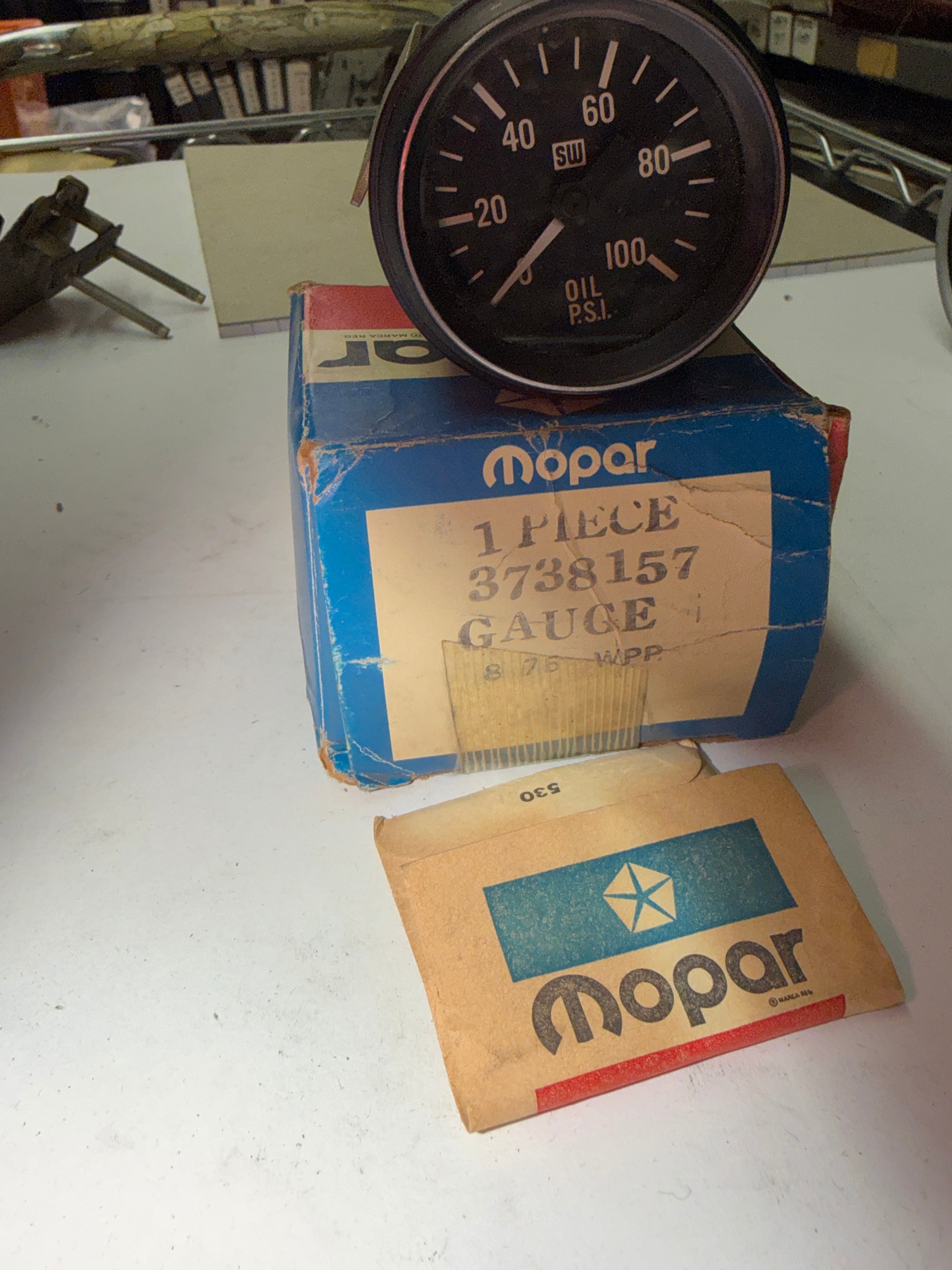 3738157 - oil psi gauge 1971-1975 heavy duty big horn C800-900 - big horn C800-900