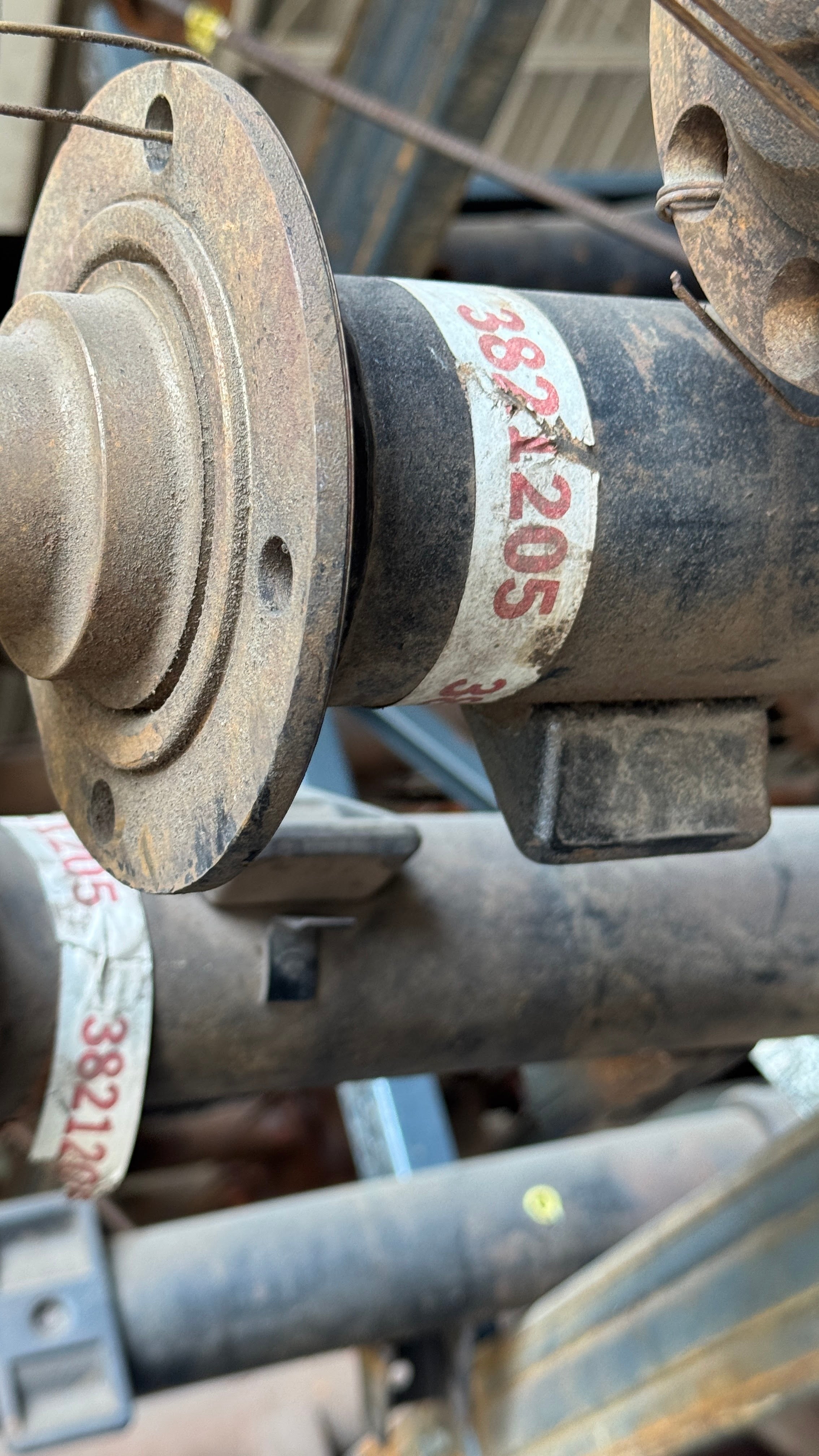 3821205 - unknown application axle