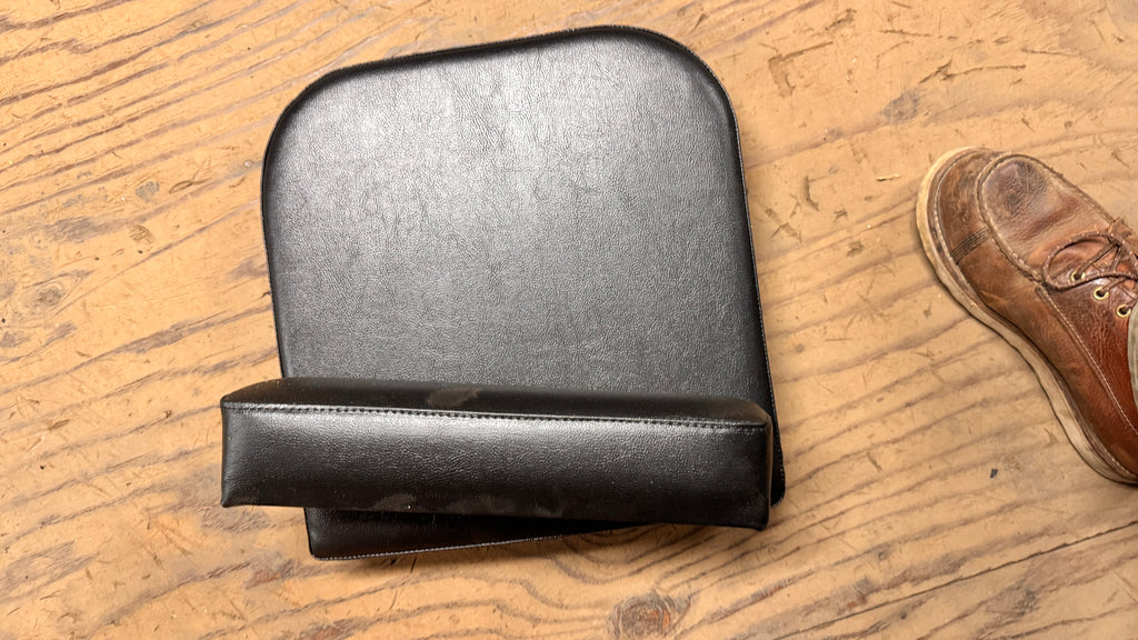 3837849 - seat pkg club cab rear foling jump style 1973-1982 - D/W