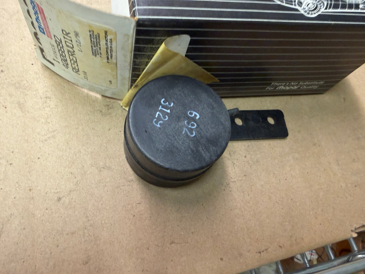 NOS Mopar 4006692 EGR Vacuum Reservoir - 1984 Dodge D150