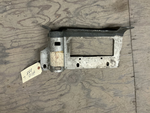 bracket unknown application