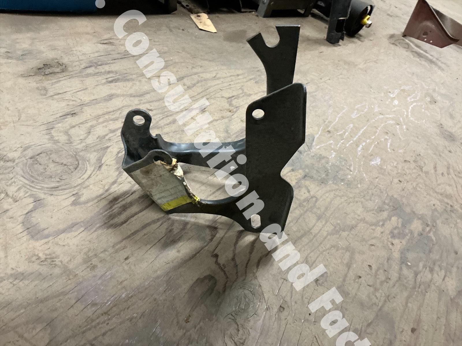4505537 - smog pump mount, 1980-1988 D/W/B chassis