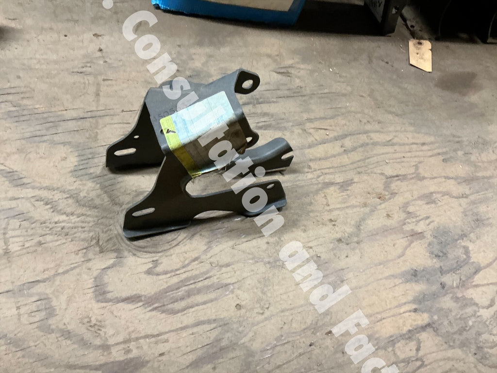 4505537 - smog pump mount, 1980-1988 D/W/B chassis