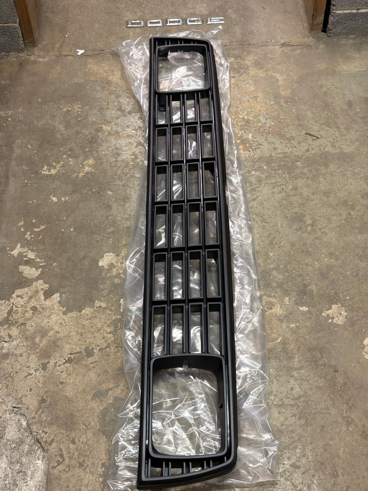 OER 79-82Dodge D50, Plymouth Arrow truck grille