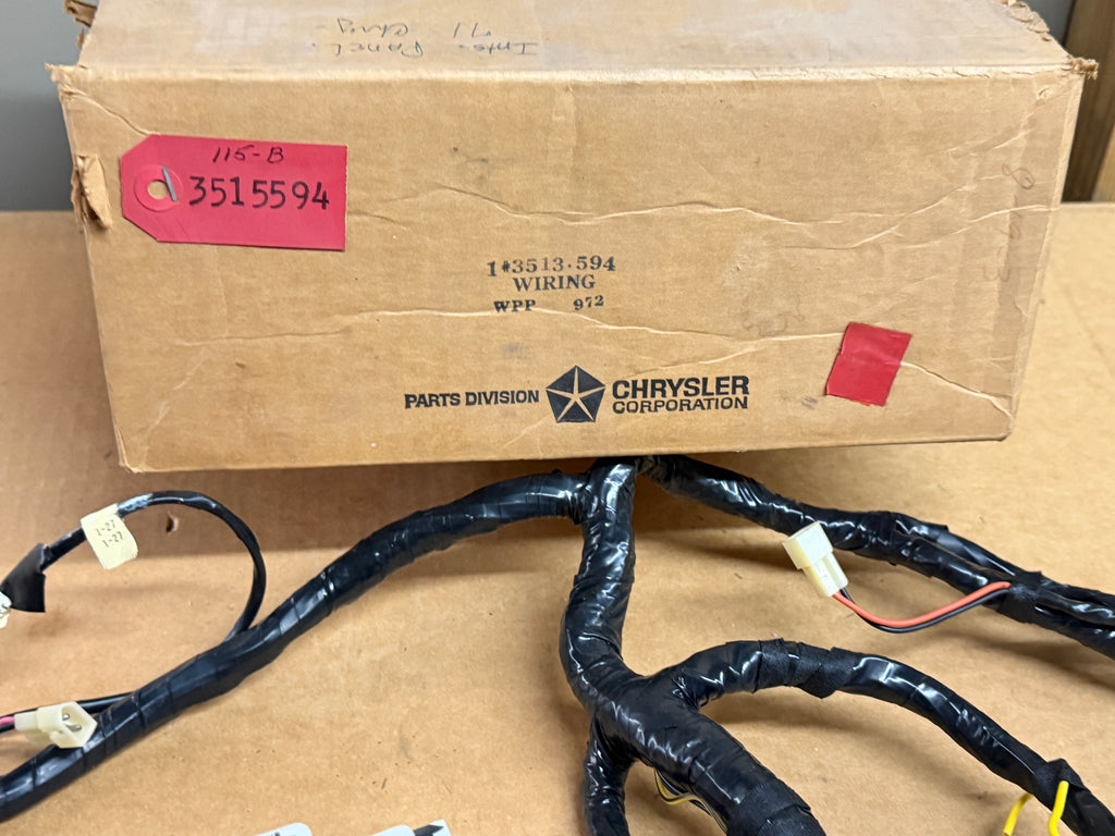 3513594 NOS Dash Wire Harness w/fusebox for 1971 Chrysler Passenger Cars