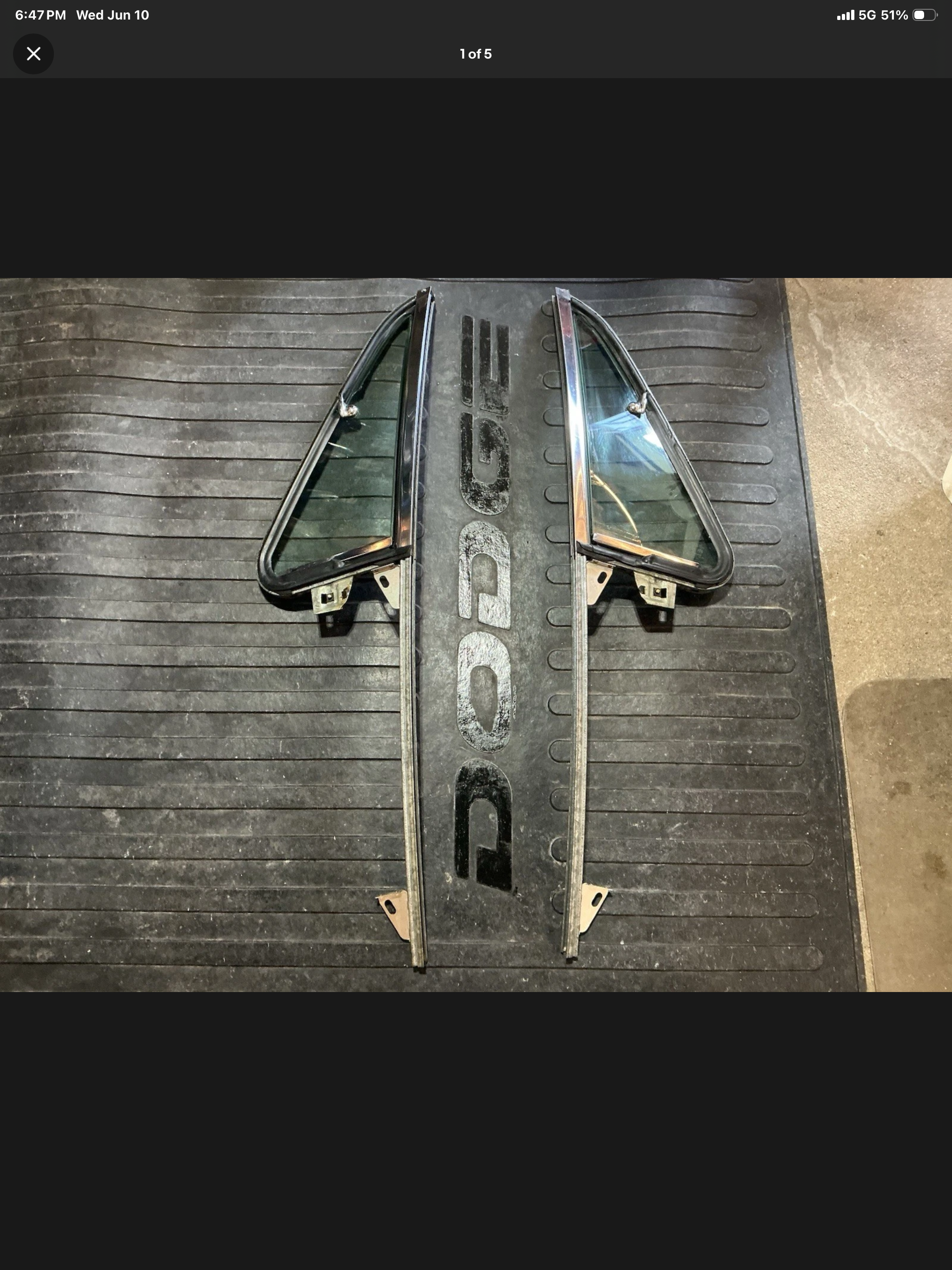 NOS 1974 1/2 door  Ramcharger/ Trailduster vent window pair, clear or tinted