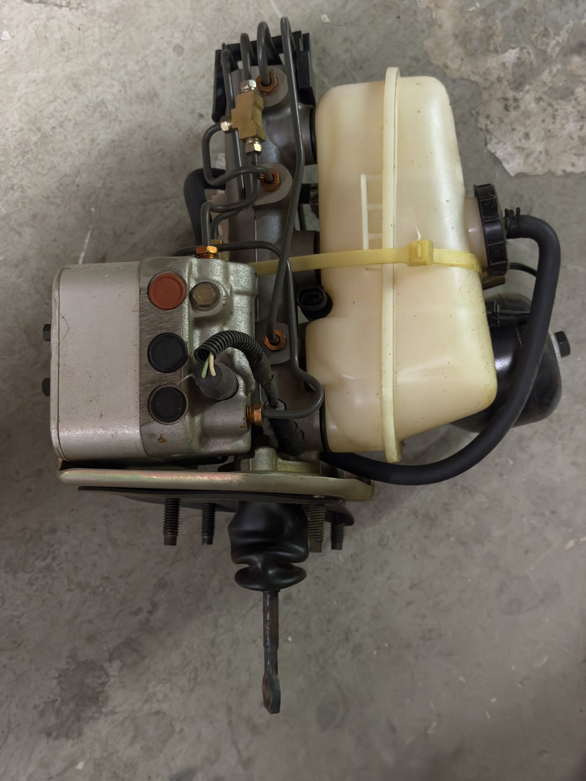 NOS Mopar 52004738 ABS Brake Hydraulic Assembly Bendix 9, 89-91 Jeep Cherokee, 1990 wagoneer , Free Shipping