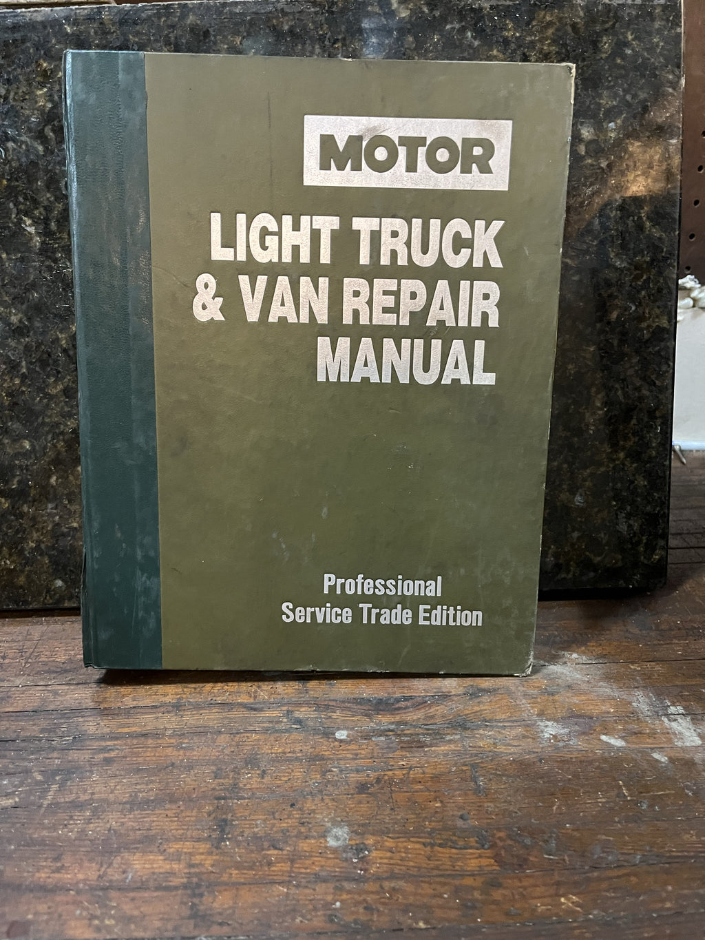 Motor Light Truck & Van Repair Manual 4th ED