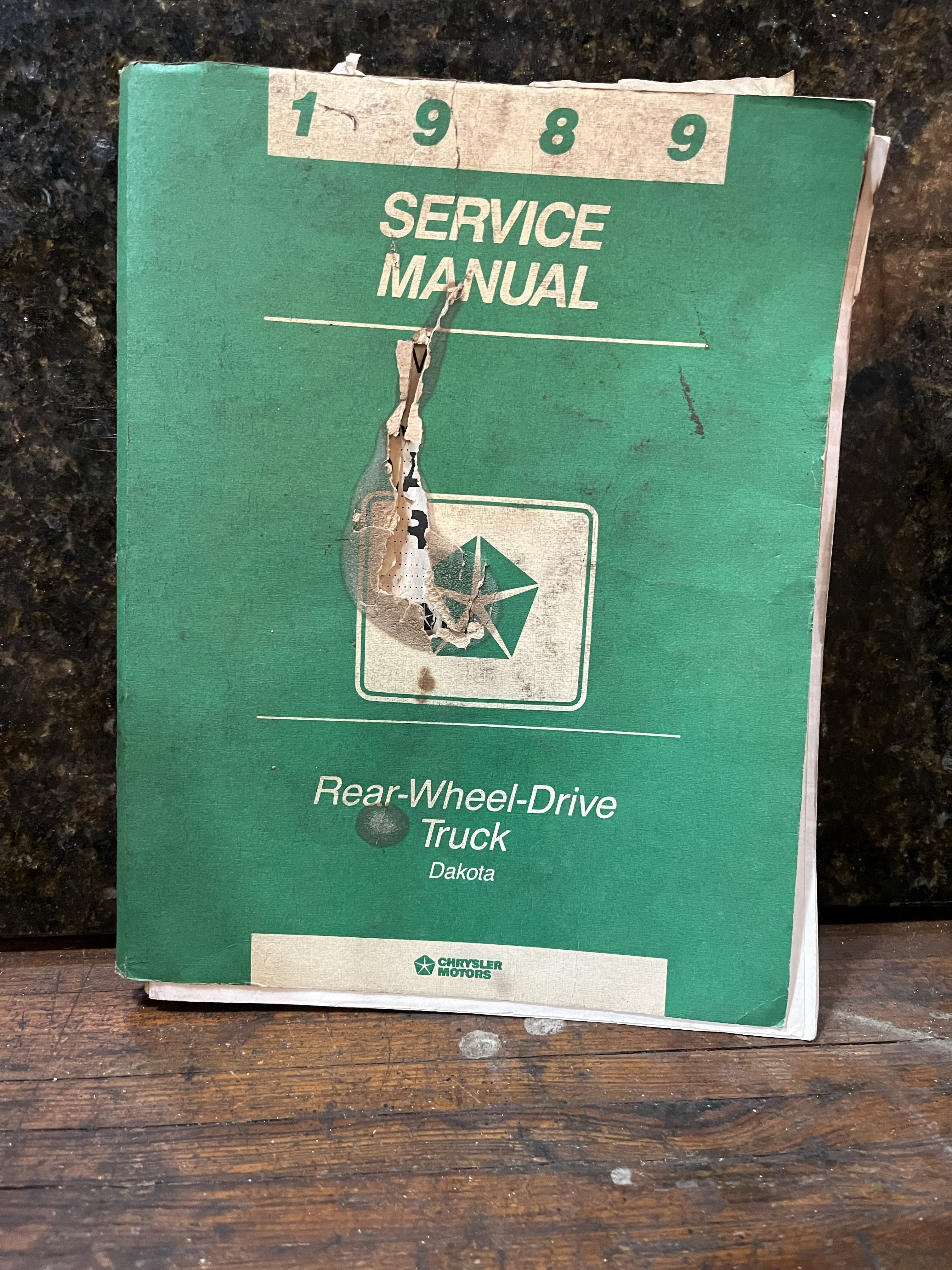 Service Manual Rear-Wheel-Drive Truck Dakota